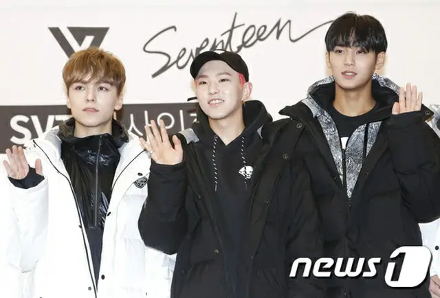 「SEVENTEEN」左からVernon、Hoshi、Mingyu