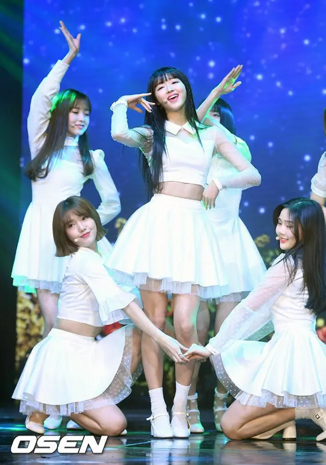 「OH MY GIRL」