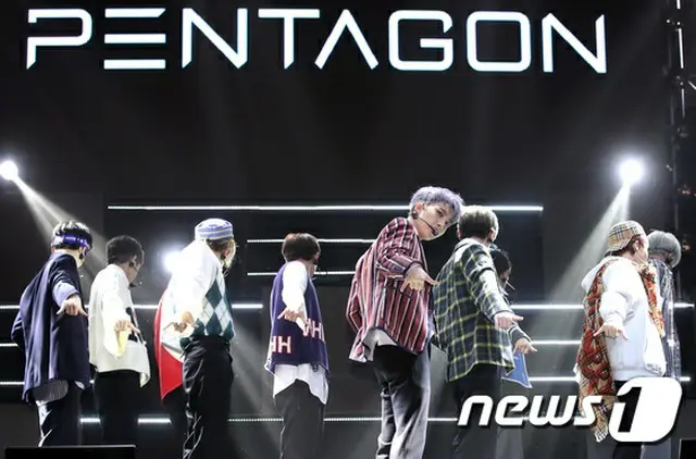 「PENTAGON」