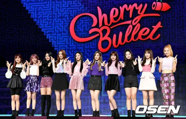 デビュー1stシングル「Let’s Play Cherry Bullet」のショーケースを開催した「Cherry Bullet」