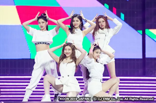 「ITZY」