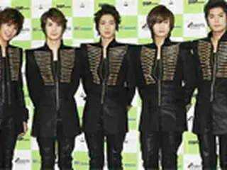 アジアツアーのアンコール公演記者会見に出席した＜SS501＞