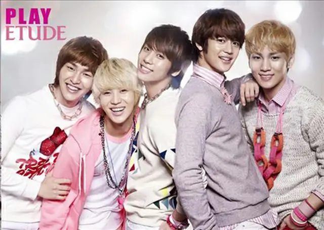 「SHINee」