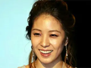 BoA『My name』　米MTVKの開局飾る