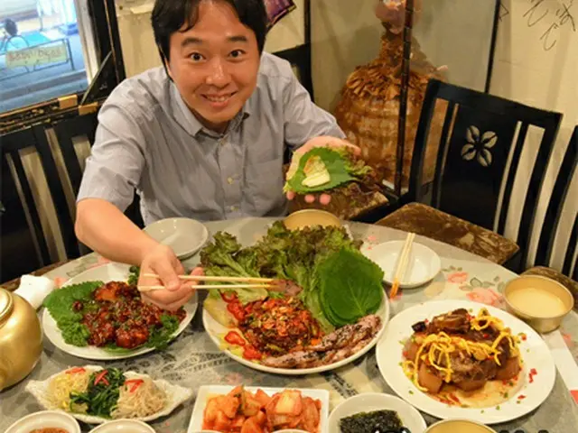 画像:八田氏の行きつけの韓国料理店「美名家」にて。