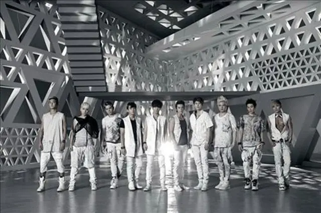 「SUPER JUNIOR」