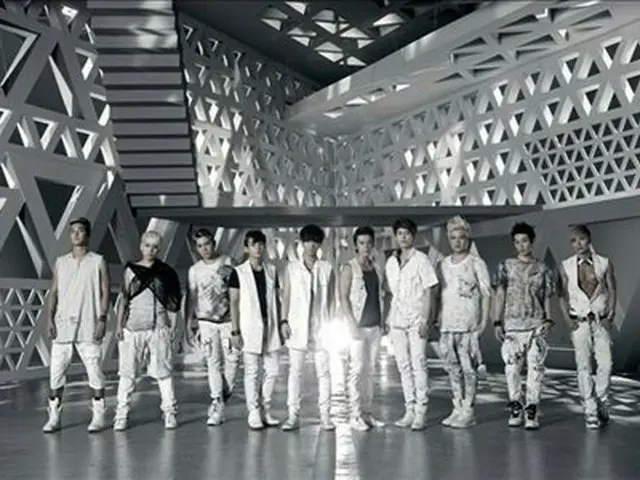 「SUPER JUNIOR」