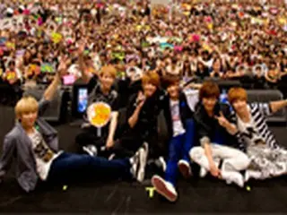 「BOYFRIEND」初のハイタッチ会に4万8000人！