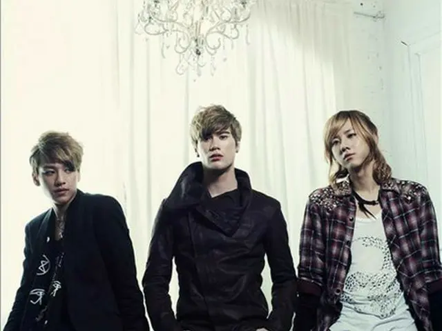 「LUNAFLY」