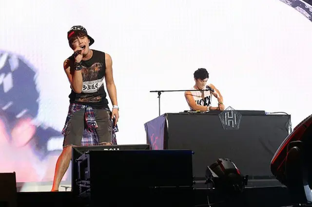 「TEAM H」