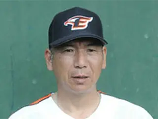 元オリックスコーチ古久保健二氏、韓国ハンファのバッテリーコーチに