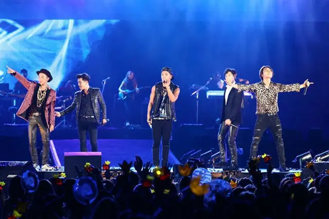 韓国人気グループ「BIGBANG」が、2014年日本で韓国歌手として最多観客を動員し、強いチケットパワーを立証した