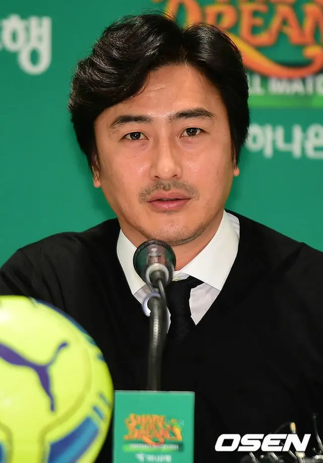 元サッカー韓国代表で、現在はMBCサッカー解説員として活躍中のアン・ジョンファン（38）が交通事故で病院に運ばれた。なお、大きなけがはなく、今後のスケジュールも予定なく進められる。