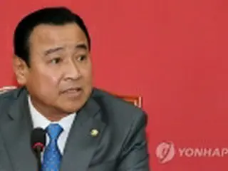 韓国新首相に李完九・与党院内代表　大統領府が発表