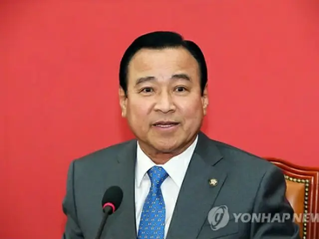 首相に内定した李氏＝２３日、ソウル（聯合ニュース）