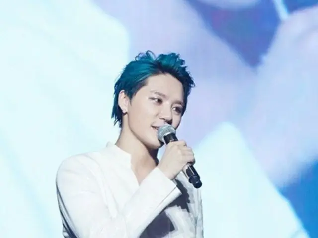 韓国人気男性グループ「JYJ」ジュンス（XIA）は、3rdソロアルバム「FLOWER」の発売と同時に初公演を成功裏に終えた。（提供:news1）