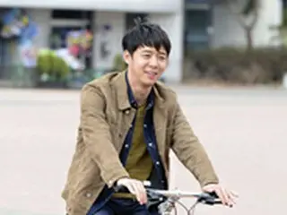 「JYJ」ユチョン、ドラマ「匂いを見る少女」撮影中に自転車に乗って余裕を満喫