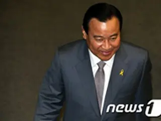 韓国首相、選挙時に300万円のほかに栄養ドリンク剤も受け取ったか