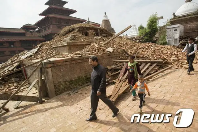 大規模地震の被害に遭ったネパールで、ヒマラヤに上がっていた韓国人観光客が現地人から暴行を受けたことがわかった。（提供:news1）