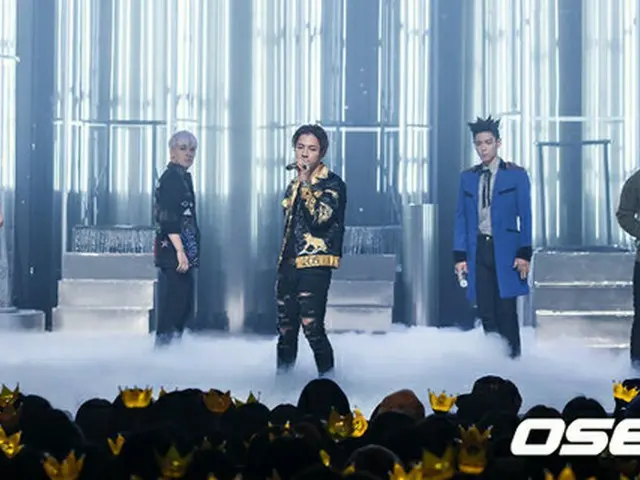 人気グループ「BIGBANG」は、7日に放送されたMnetの音楽番組「MCOUNTDOWN」で、新曲「BAE BAE」と「LOSER」を披露した。（提供:OSEN）