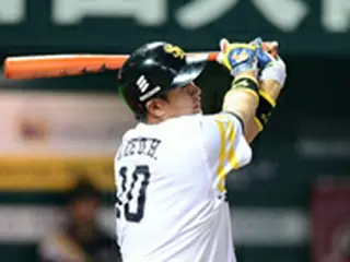 ソフトB・李大浩、16試合連続となるタイムリーで逆転