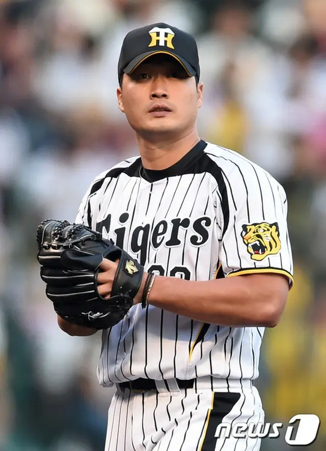 日本プロ野球・阪神タイガースでプレーする“石仏” オ・スンファン（32、呉昇桓）に球団が残留要請するものと見られる。