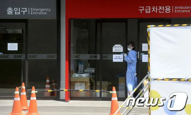 韓国保健当局は26日午前、MERS（中東呼吸器症候群＝マーズ）死亡者が2人増え、死亡者数が31人に拡大されたと明らかにした。