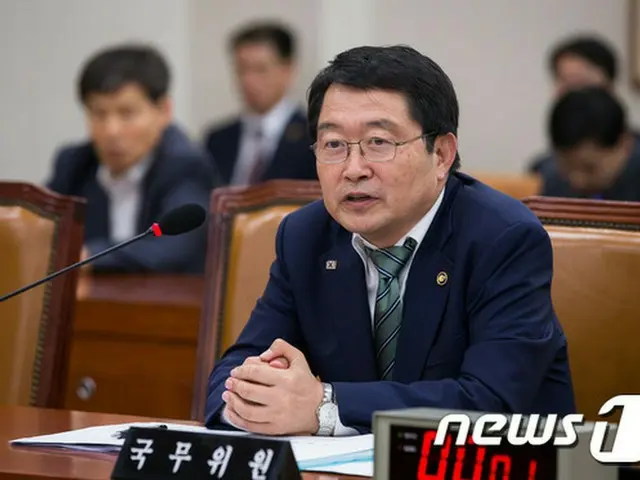 韓国国防部のペク・スンジュ次官は21日、北朝鮮の追加挑発の脅威と関連し「韓国時間で明日午後5時30分以降に北朝鮮が（韓国側の）対北朝鮮拡声器に対する攻撃が十分に予想できる状況」と明らかにした。