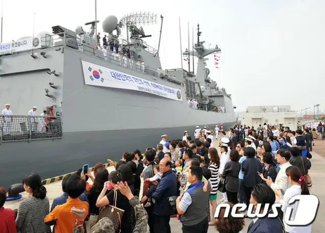 来月18日に相模湾で開催される日本海上自衛隊の国際観艦式に韓国の海軍の艦船（KDX-II）1隻が参加する。