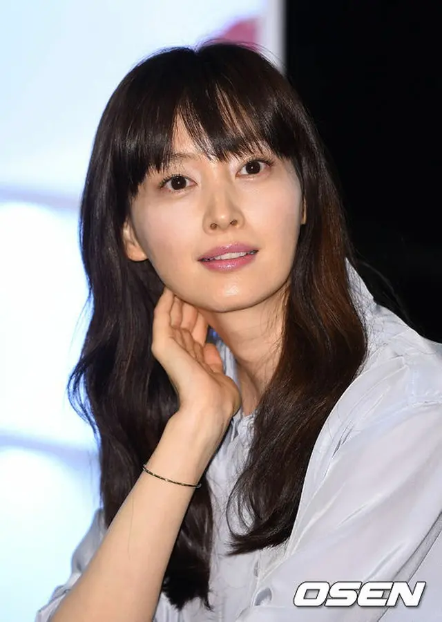 韓国女優イ・ナヨン（36）が俳優ウォンビン（38）との結婚後初となる公式スケジュールをキャンセルした。