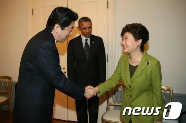 韓国政府が日本側に来る11月2日の日韓首脳会談開催を提案した。