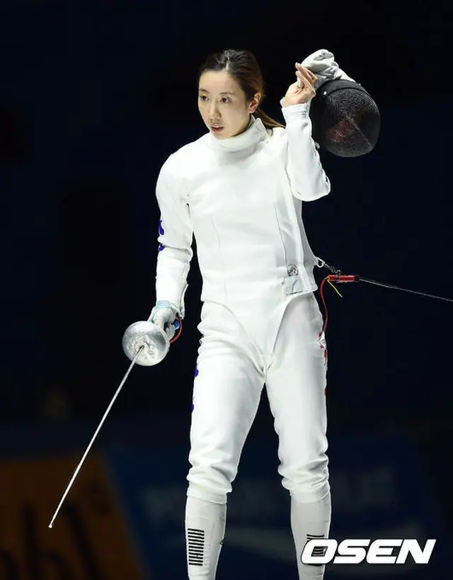 韓国女子エペが2015中国・南京W杯団体戦で銀メダルを獲得した。（提供:OSEN）