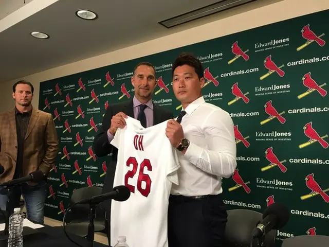 メジャーリーグ「セントルイス・カージナルス」に入団した韓国出身のプロ野球選手オ・スンファン（呉昇桓、33、投手）の契約規模が最大1100万ドル（約12億9400万円）であることが伝えられた。（提供:news1）