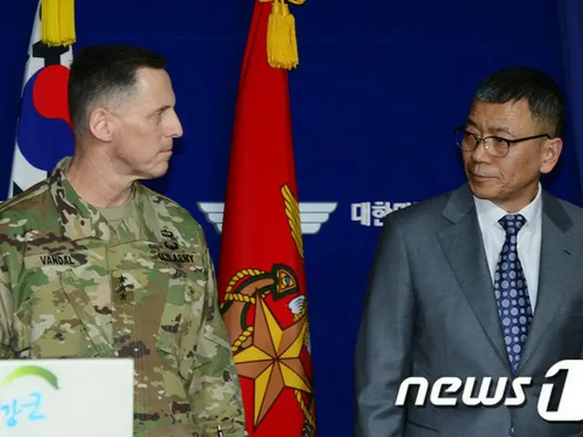 米国の最新鋭地上配備型迎撃システム「高高度防衛ミサイル（THAAD）」の朝鮮半島への配置が事実化され、実際の配置まで時間の問題であると見られる。