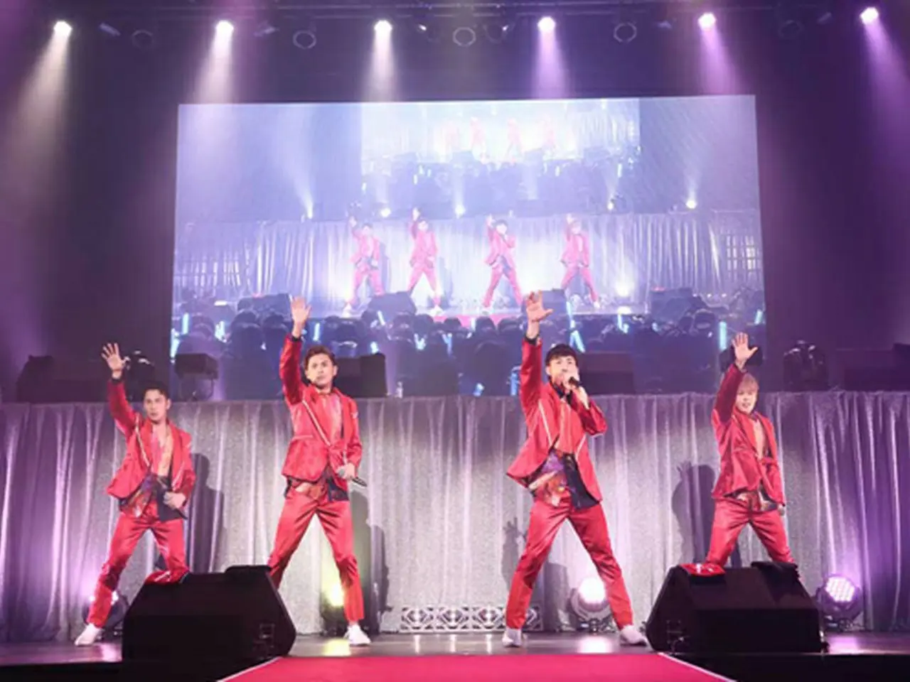 約束の再会「ただいまー！」…「CODE-V」、ZEPP TOKYOでナロ＆サンウ復活ライブ | wowKorea（ワウコリア）