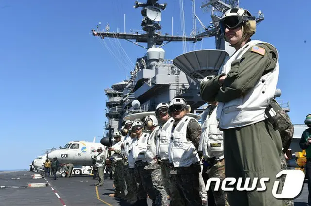 韓米の海軍が原子力空母であるジョン・C・ステニスなど米軍の空母艦講習団が参加した中、朝鮮半島の全海域で北朝鮮の挑発抑制のための海上機動訓練を実施する。