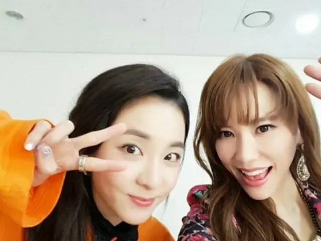 韓国歌手チュ・ダイン（39）と「2NE1」DARA（サンダラ・パク、31）のツーショット写真が話題だ。（提供:news1）