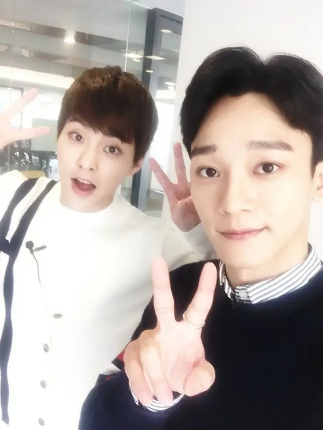 韓国アイドルグループ「EXO」のXIUMIN（シウミン）とCHEN（チェン）が、ウェブバラエティ番組に出演する。（提供:news1）