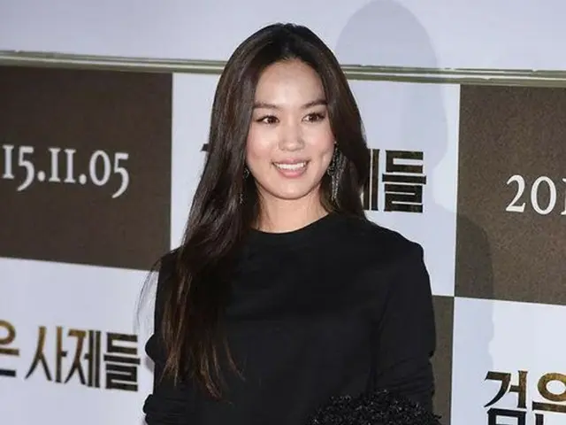 韓国俳優ウォンビン（38）の姪として有名となった子役出身の女優キム・ヒジョン（24）がYGエンターテインメント（以下、YG）に所属することとなった。