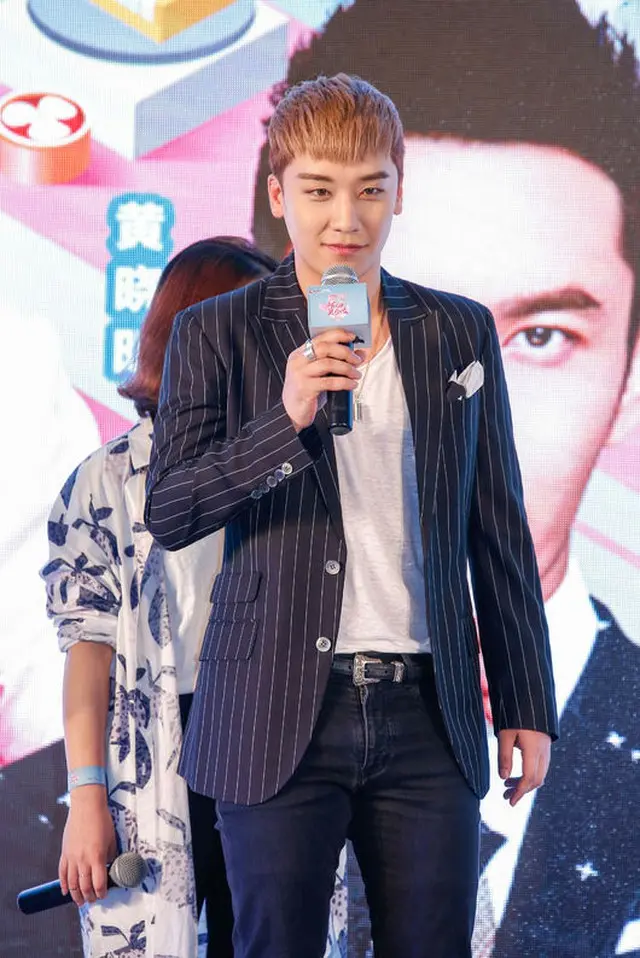 韓国男性グループ「BIGBANG」V.Iが中国バラエティ番組「加油！美少女」に出演することがわかった。（提供:OSEN）