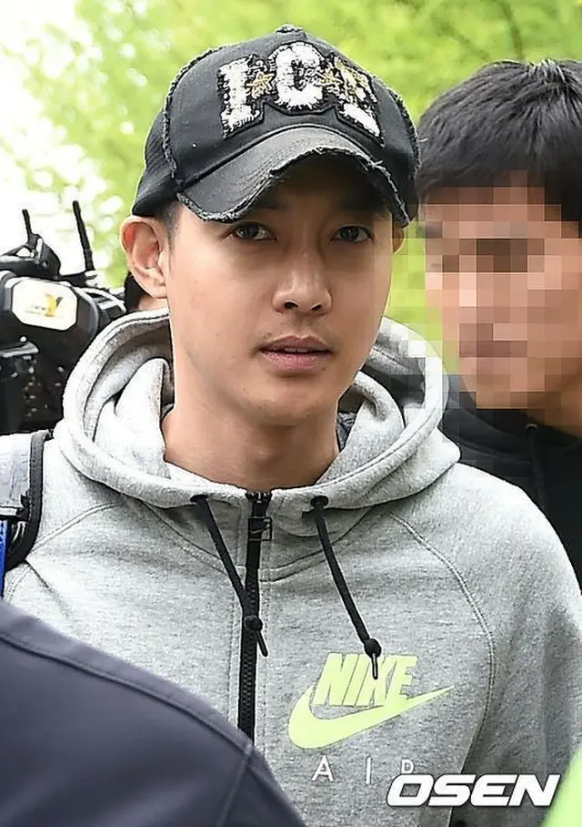 軍服務中の韓国俳優キム・ヒョンジュン（リダ）が8日に予定されている2度の裁判のうち、午後の裁判に出席すると見られる。