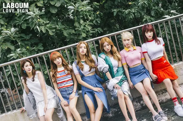 韓国ガールズグループ「LABOUM」が団体ティーザー写真を公開した。（提供:news1）