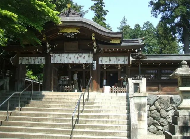 大磯に上陸した高句麗人にゆかりがある高来神社の本殿