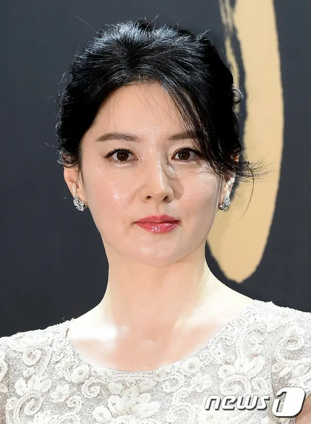 女優イ・ヨンエ、秋夕（旧盆）特番に出演か？SBS側「前向きに協議中」