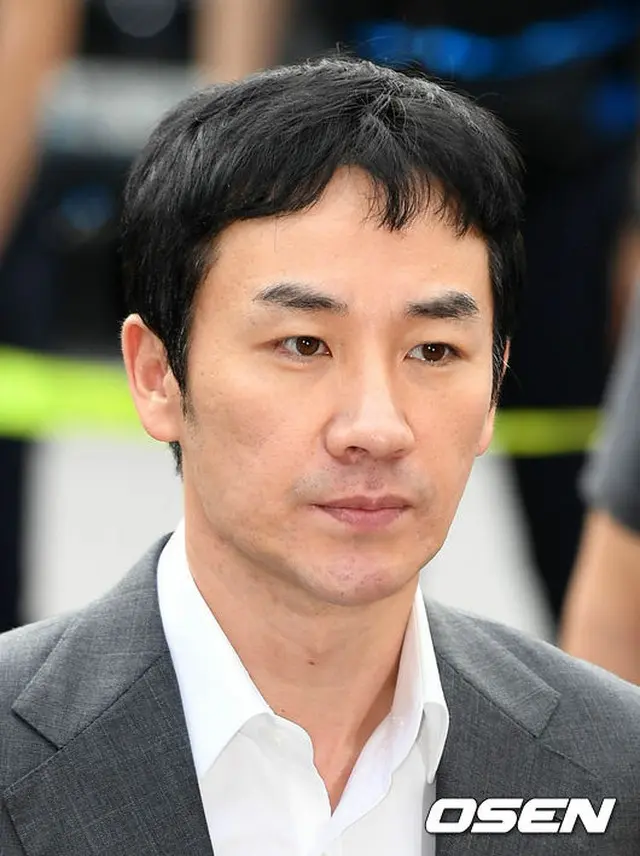 韓国俳優オム・テウン（42）が性的暴行容疑を受ける中、警察調査を通して誠実に明らかにすると述べた。