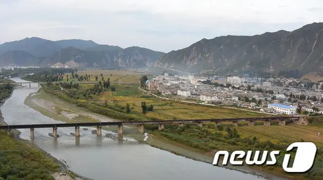 台風10号（ライオンロック）に伴う豪雨で咸鏡北道（ハムギョンプクド）など北朝鮮の北東部地域で多くの人命と財産被害が発生したと米国の声（VOA）が6日、報じた。（提供:news1）