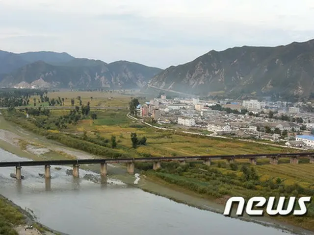 台風10号（ライオンロック）に伴う豪雨で咸鏡北道（ハムギョンプクド）など北朝鮮の北東部地域で多くの人命と財産被害が発生したと米国の声（VOA）が6日、報じた。（提供:news1）