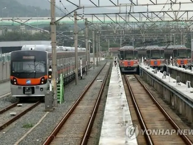 スト前日の釜山市内の駅＝２６日、釜山（聯合ニュース）