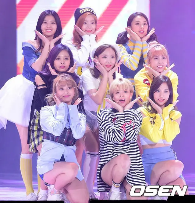 「TWICE」の「CHEER UP」、ことし最高のヒット曲に…2位は「GFRIEND」（提供:OSEN）