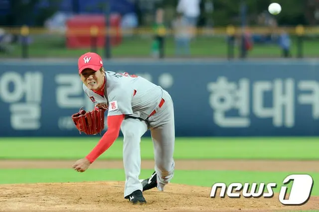 韓国プロ野球SKワイバーンズのエース投手キム・グァンヒョン（28）が来月5日に手術を受けることがわかった。（提供:news1）